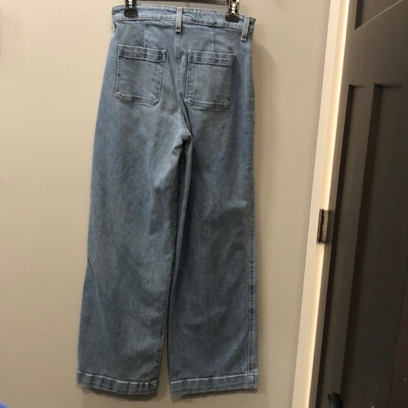 Old Navy Extra High Waist Wide Leg Jeans - Picture 6 of 8